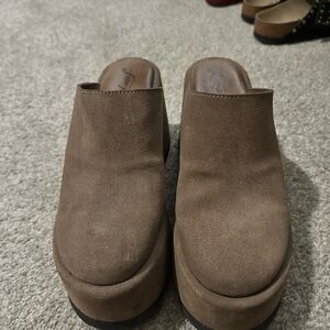 Free People Avery Tan Suede Platform mules